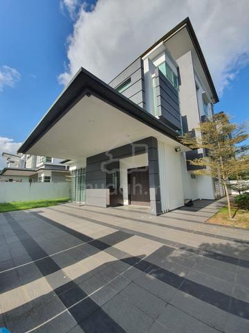 Desa Tebrau Bungalow for rent 1