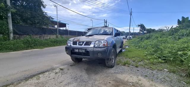 2009 Nissan FRONTIER 2.5 GRANROAD (M) - 2