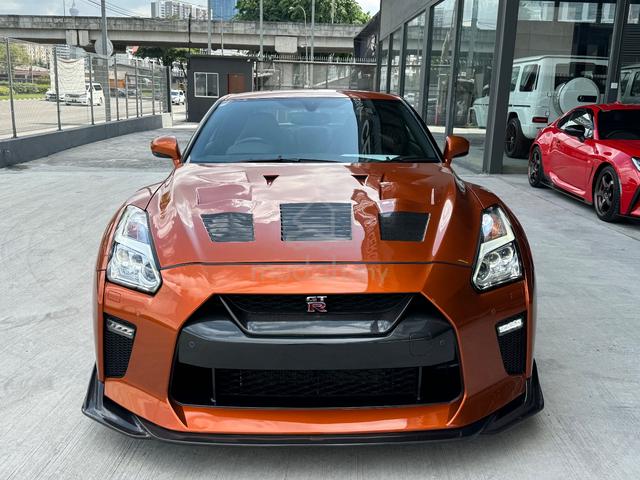 2018 Nissan GT-R 3.8 RECARO S (A) RECON CARBON KIT - 3