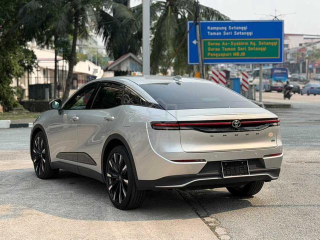 2023 Toyota CROWN RS Advanced ✨29k KM !! SILVER ✨ - 3