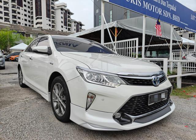 Full Service Toyota 2018 CAMRY 2.5 HYBRID LUXURY - 1