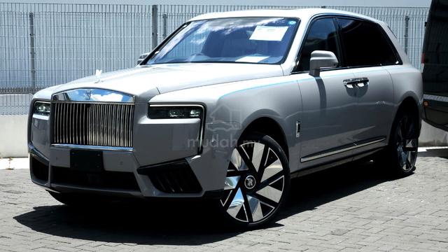 READY UNIT - 2025 Rolls Royce CULLINAN 6.7 V12 AWD - 4