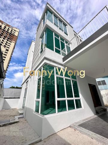 3 storey Bangalow Big compound Bukit Dumbar Jalan Madrasah Jelutong 1