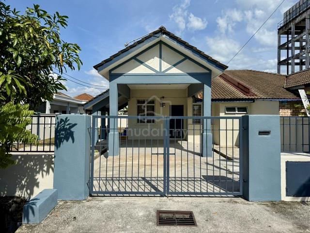 NICE UNIT | Semi-D Single Storey @ Taman Sri Bayu, Bagan Lalang Sepang 1