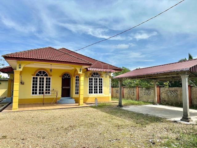 Rumah Banglo Taman Adabi Tanah Merah Untuk Dijual 1