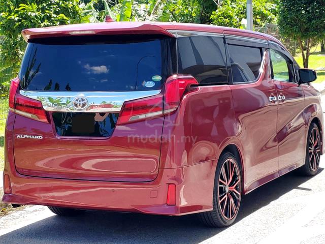 Sunroof 2019 Toyota ALPHARD 2.5 Camera360 7 Seater - 2