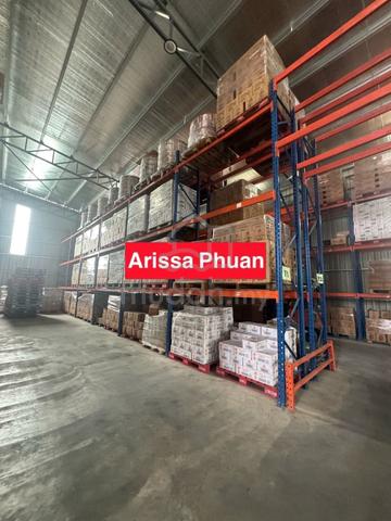 FOR RENT: Warehouse at Bukit Tambun – 13,000 sqft Spacious Warehouse . 1