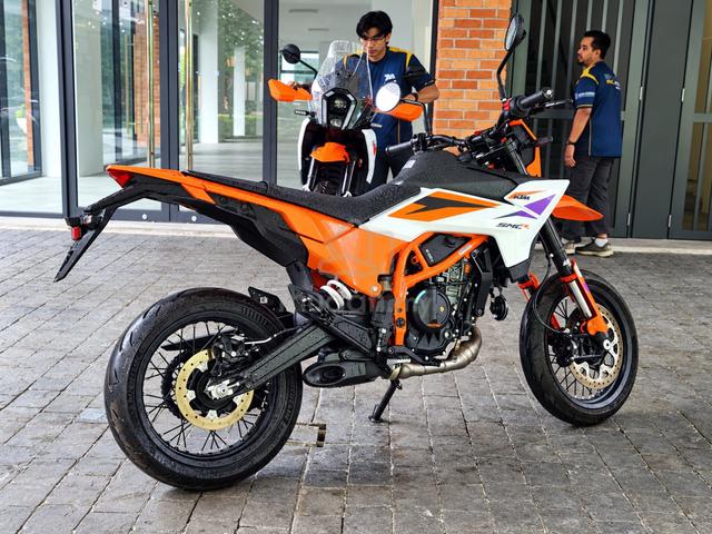 KTM 390 SMC R New TMM - photo 3 of 9