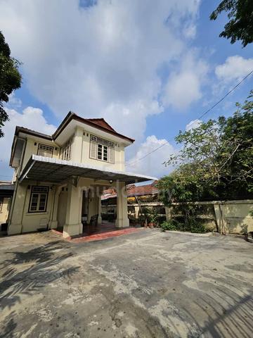 Georgetown Bungalow house Jalan Utama 1