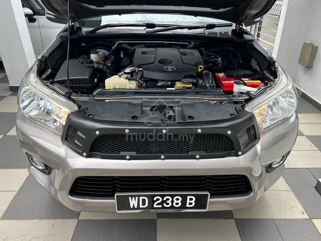 2016 Toyota HILUX 2.4 G (A) Leather Canopy DashCam - 4