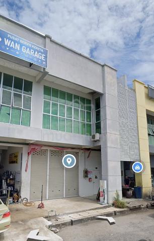 1.5 storey shop office 1