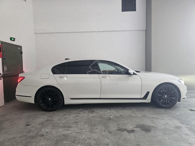 2016 BMW 730Li 2.0 Petrol Digital Meter PANORAMIC - 4