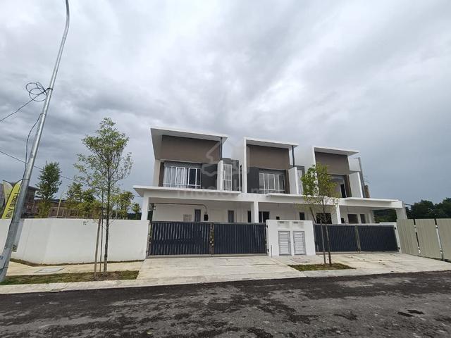 Rumah Teres 2 Tingkat Di Kluang 1