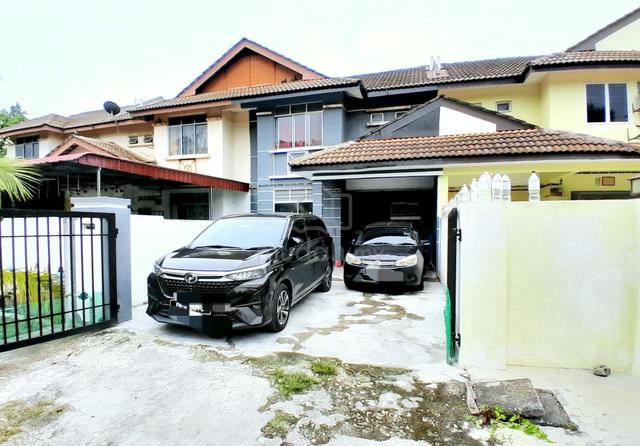 Facing Open💥2 Tingkat Pantai Sepang Putra, Sepang 2