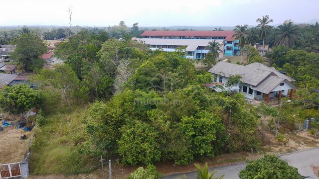 Tanah Lot Banglo Besar Selancar Muadzam Shah Untuk Dijual 1