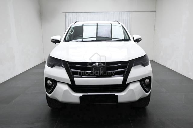 2017 Toyota FORTUNER 2.7 SRZ 4x4 7 SEAT SUV TIPTOP - 2