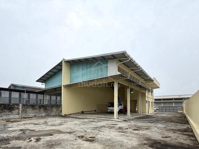SEMI D Warehouse, DEMAK LAUT 1