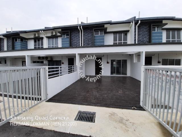 NON BUMILOT 2 Tingkat Teres The Palm Bandar Hillpark Puncak Alam UiTM 1