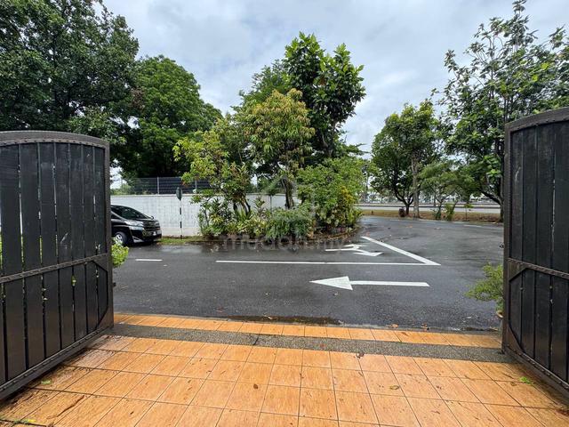 Corner USJ 11 Subang Jaya 2 Storey Terrace House 7 Bedrooms Renovated 1