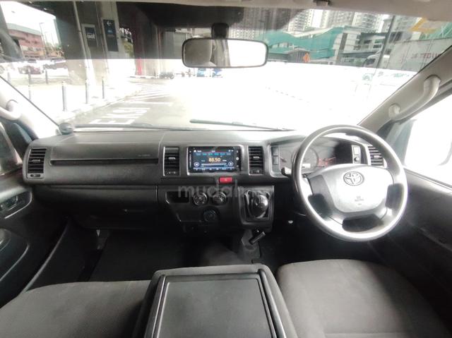 2015 Toyota Hiace 2.5 (M) Panel Van - 4