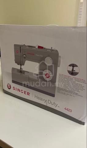 heavy duty singer sewing machine - photo 3 of 3