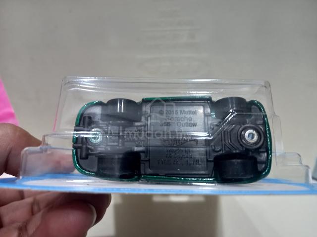 Hot Wheels Ultra Hots Porsche 356 Outlaw Diecast - photo 5 of 6