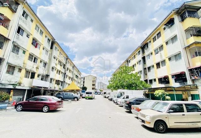 Taman Medan Jaya Apartment 1