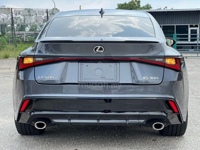 Red Seat 4.5 B I 2021 Lexus IS300 Fsport M.BLACK - 5