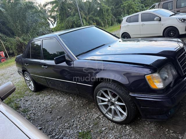 1995 Mercedes Benz 260E 2.6 (A) - 1