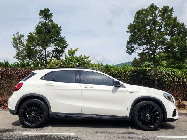 REG 2019 MERCEDES GLA200 AMG (A)New Facelift Local - 2