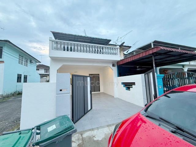 Jalan Bunga Kertas 3, Taman Sri Muhibbah, Kulaijaya 1