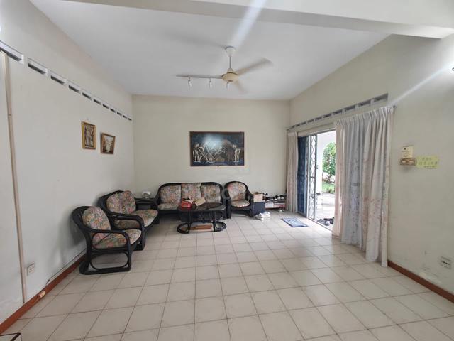 JB Town Semi D house for Rent 1