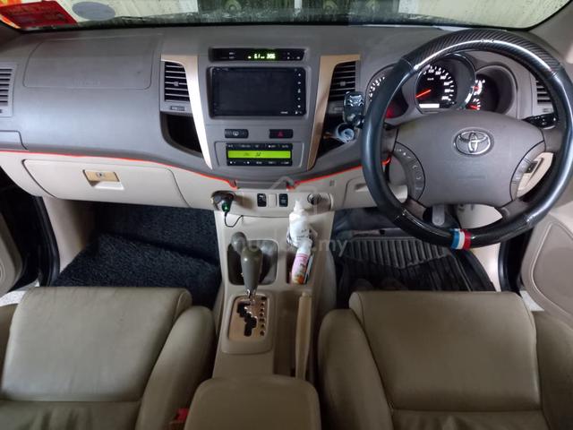 2005 Toyota Fortuner 2.7 V (A) Petrol - 4