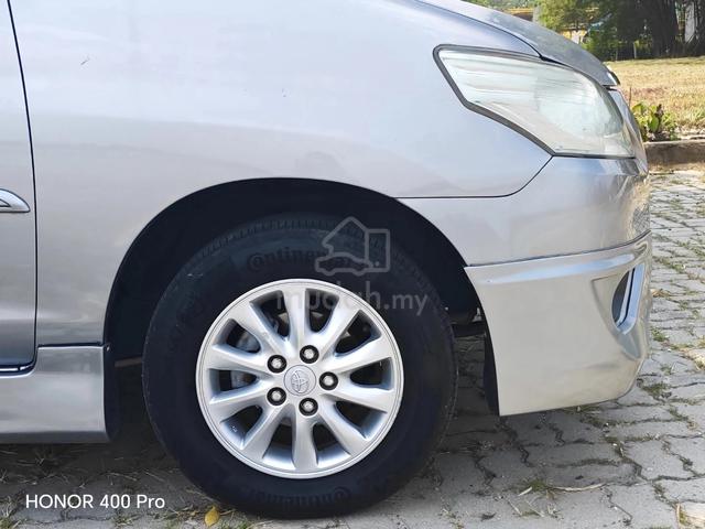 2011 Toyota Innova 2.0G - 4