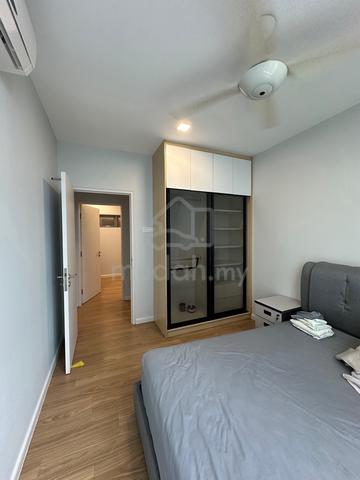 LakeFront Residence 1