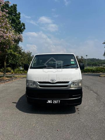 2010 Toyota HIACE 2.5 (M) - 3