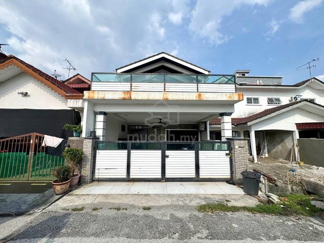 Fully Renovated ‼️ Double Storey Terrace, Taman Pendamar Indah 2 Klang 1