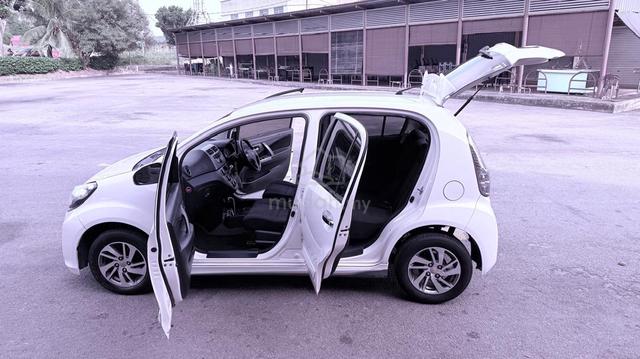 Myvi icon se auto 1.5 tahun 2017 - 5