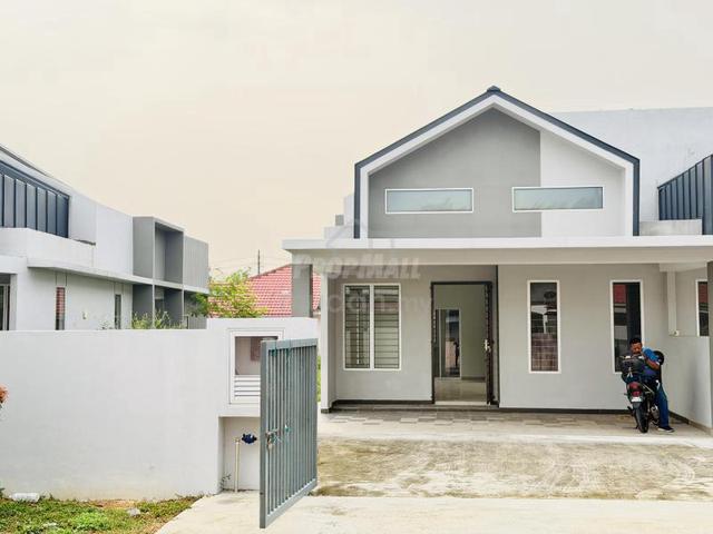 Brand New Semi-D Single Storey @ Desaville 3, Pekan Meru, Klang 1