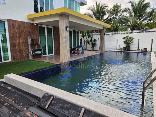 3 Storey Bungalow With Swimming Pool Avenue 6 Bandar Tun Hussein Onn 1