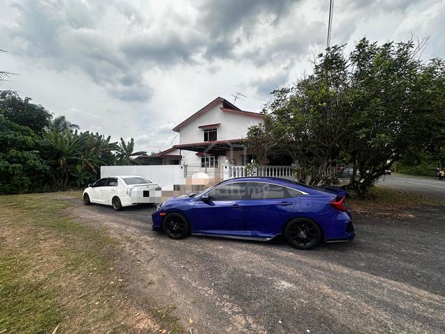 End Lot Double Storey Taman Ceria OFf Jalan Hassan Segamat Johor 1