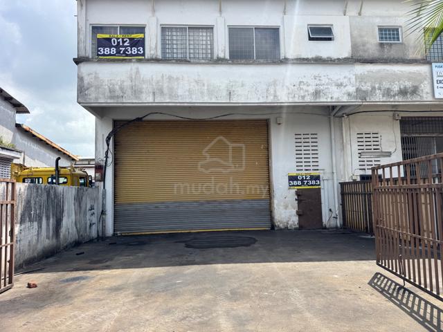 Nilai 7 1.5 storey factory End Lot for sale 1