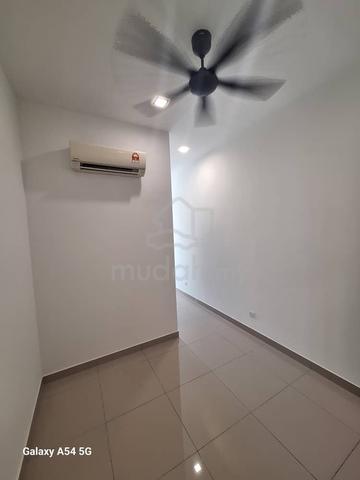 Puchong Kinrara Superlink Newly Double Storey For Rent, Tzu Chi 4