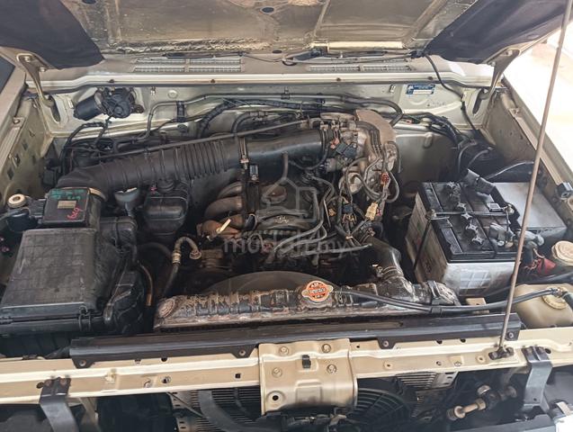 1997 Mitsubishi PAJERO (petrol) (M) - 4