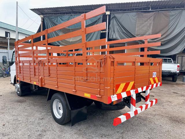 Mitsubishi Fuso FE83PE 2017 14ft Kargo Am 5000KG - photo 3 of 6