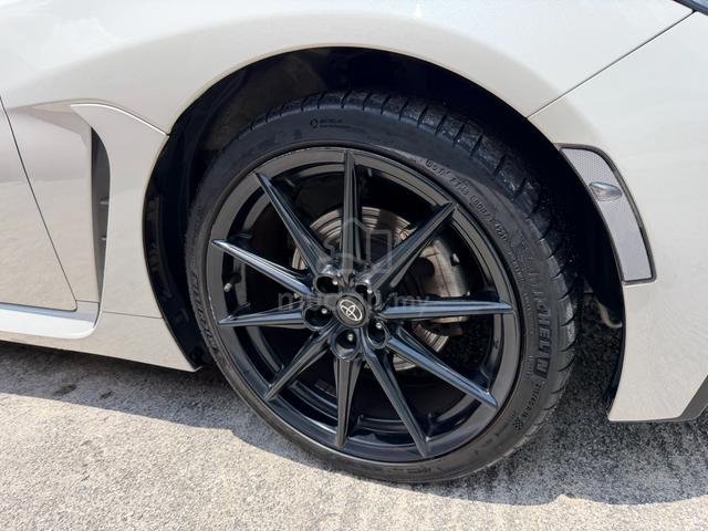 2023 Toyota GR86 2.4 RZ AUTO BLIND SPOT JP SPEC - 4