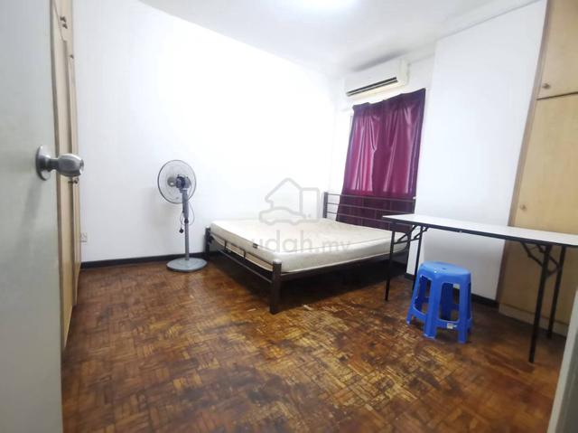Maluri Room Bam Villa, 5 mins drive to IKEA/MyTown/Sunway Velocity/TRX 1