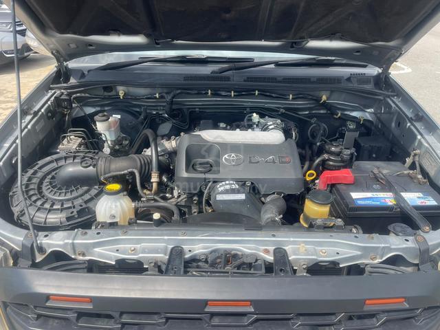 2010 Toyota HILUX 2.5 G MY05 KUN25R FACELIFT (A) - 5