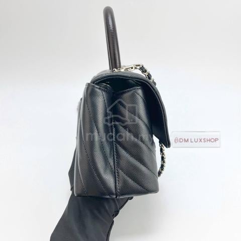 Preloved Chanel Black Caviar Small Coco Handle GHW - photo 4 of 6
