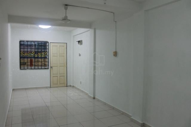 Pusat Komersial Seksyen 7 1
